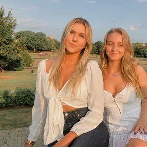 Meet your Posher, Brooke